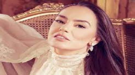 شريهان تهنئ إليسا وسعد المجرد على أغنيتهما “من أول دقيقة”