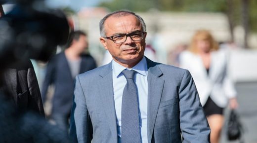 شكيب بنموسى: المشاورات الوطنية لتجويد المدرسة العمومية تعتبر ورشا وطنيا لتعليم ذو جودة للجميع.
