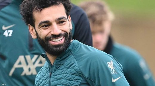 “تخلصوا من صلاح الآن.. فمستواه بات بائسا” آخر صيحات الغضب من جماهير ليفربول.
