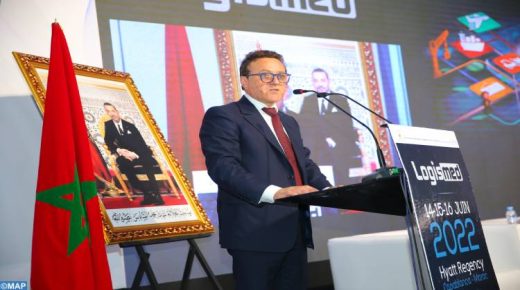 محمد عبد الجليل يدعو إلى تضافر الجهود من أجل ضخ زخم جديد في تطوير الخدمات اللوجستية.