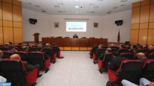 المدير العام للمكتب الوطني للكهرباء والماء الصالح للشربيعقد اجتماعا استعدادا للفترة الصيفية
