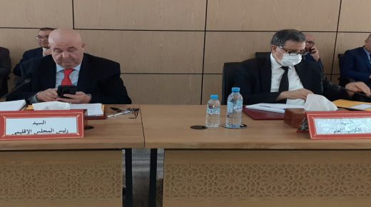 تازة: المجلس الإقليمي يصادق على ملحق الإتفاقية الخاصة بربط مشروع الحي الجامعي بشبكتي الماء والكهرباء.