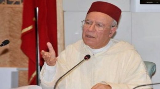 أحمد التوفيق يوجه مذكرة بخصوص خطبة الجمعة والتي سيكون موضوعها حول التعامل الواجب تجاه المتعلمين.