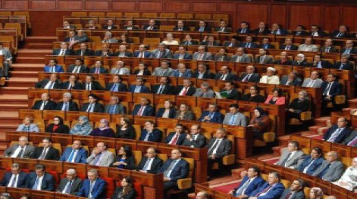 الفريق الإستقلالي يدعو وزير الداخلية إلى التدخل من أجل تنظيم عملية حراسة السيارات .