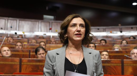 Mme Fatim-Zahra Ammor répondant à une question orale à la Chambre des représentants