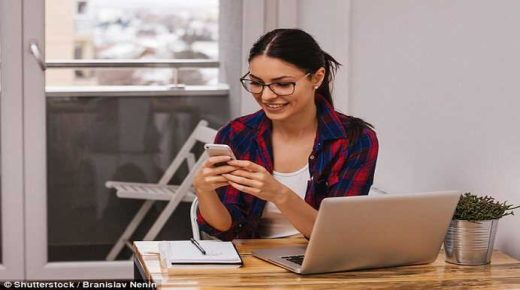 دراسة جديدة تكشف أن التواصل مه الأصدقاء قد يكون له فوائد أكثر مما تظن.