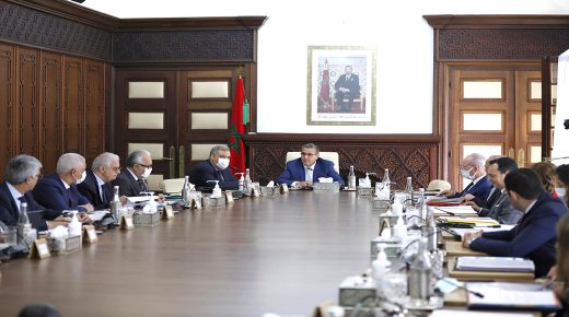 الحكومة تصادق على مشروع يتعلق بتحديد تصنيف المواد المتفجرة ذات الاستعمال المدني والشهب الاصطناعية الترفيهية