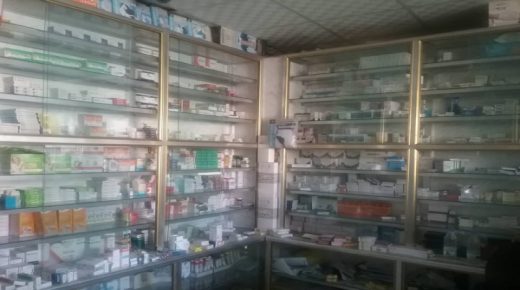 شبكة حقوقية تطالب وزارة الصحة ومجلس المنافسة بتحمل مسؤوليتهما كاملة لفرض أسعار معقولة ومقبولة.