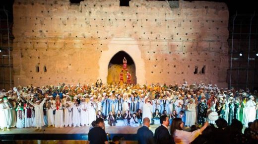 الدورة 51 من المهرجان الوطني للفنون الشعبية ينهي فعالياته بتكريم رموز شعبية تحت شعار ” إيقاعات وأغاني خالدة