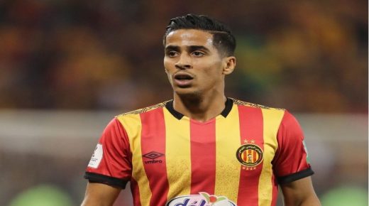 الرجاء الرياضي ينهي إجراءات التعاقد مع اللاعب الجزائري عبد الرؤوف بن غيت
