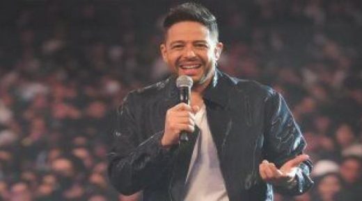  محمد حماقى  يحيي حفلاً غنائيًا فى منطقة الساحل الشمالى.