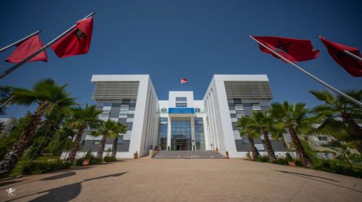 منتخبون عن حزب الاستقلال بجماعة العرائش يلتحقون بالفريق المسير للمجلس الجماعي.