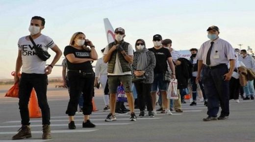 الطلبة المغاربة العائدون من أوكرانيا يرفضون حلول الوزارة