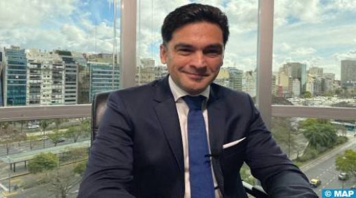 رئيس الحزب السياسي الأرجنتيني “ديموس” يشيد بخيار الانفتاح على العالم الذي تبناه المغرب