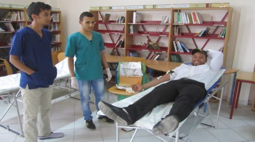 تنظيم حملة للتبرع بالدم تحت شعار “قطرة من دمك تنقذ حياة غيرك”بشاطئ أكلو بتزنيت