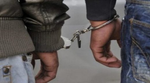 إيقاف أربع أشخاص مبحوثين للعدالة