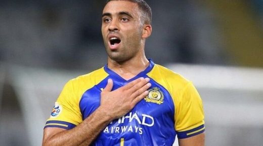 توقيف عبد الرزاق حمدالله‬⁩ 4 أشهر وتغريمه ب300 ألف ريال