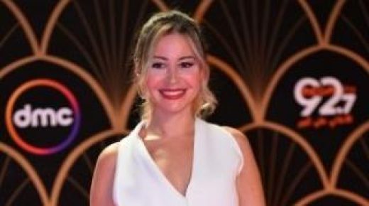 منه شلبي ” التمثيل مهنة صعبة جدا في العموم وعلى من يأخذ العمل على محمل الجد”.