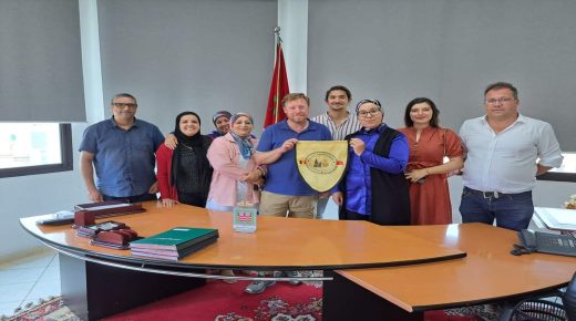 لقاء بالحسيمة لتعزيز الشراكة والتعاون بين الجماعة وبلدية إسكاربيك البلجيكية