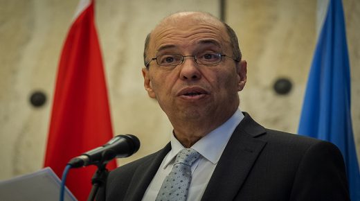 عمر زنيبر يندد بتحامل الجزائر ومناوراتها المغرضة بشأن قضية الصحراء المغربية