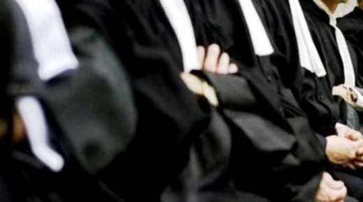 جمعية هيئات المحامين بالمغرب تعبر عن رفضها للمنهجية التي يعتمدها وزير العدل