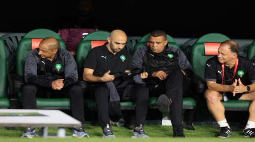 الركراكي يكلف مساعديه بمهمة