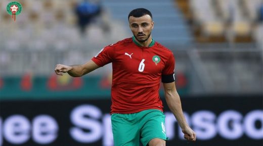 عميد “أسود الأطلس” يتلقى نصيحة من الناخب الوطني وليد الركراكي