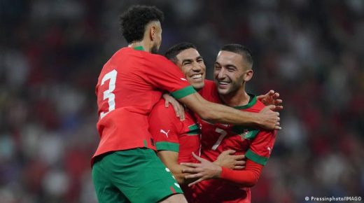 لاعب برشلونة إريك غارسيا يبدي إعجابه بما قدمه منتخب الأسود