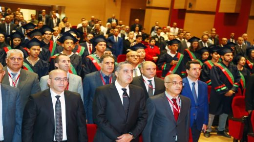حموشي يشرف على حفل تسليم المكافآت والحوافز والمنح المالية للمتفوقين من أبناء أسرة الأمن الوطني