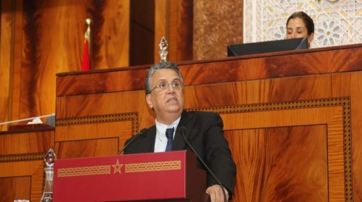 وهبي يلوح بإلغاء سلطة القضاة في تزويج القاصرات