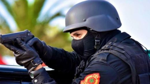 أمن سلا يتسخدم السلاح لتحييد الخطر عن المواطنين