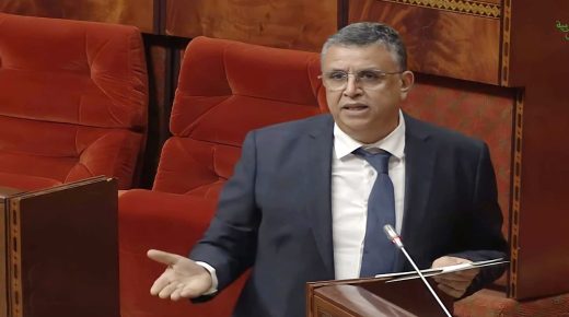 وزير العدل.. سنتعامل بتشدد مع “مواقع التشهير” والمس بكرامة الناس