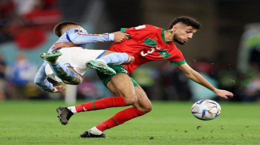 مزراوي يتبرع بمبلغ مالي لدعم بعض الأعمال الخيرية في المغرب