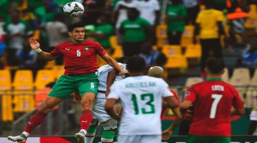 إسم المدافع المغربي نايف أكرد ضمن لائحة اختيار أفضل 11 لاعبا لسنة 2022