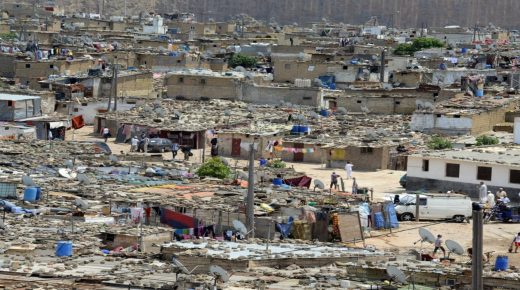 برلماني يطالب الحكومة بإنصاف المحرومين من الاستفادة من بقع أرضية في إطار عملية إعادة إسكان قاطني دور الصفيح