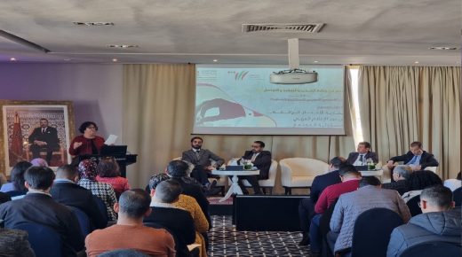 ندوة حول موضوع ” محاربة الأخبار الزائفة: دور الإعلام المهني ومسؤولية المحتمع”