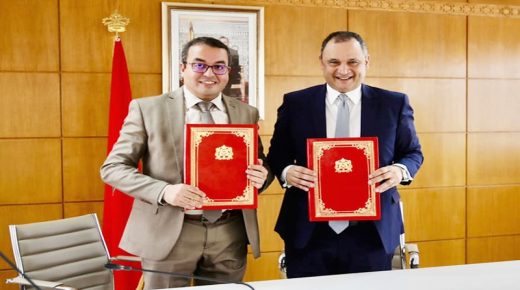 توقيع بروتوكول اتفاق يتعلق بإنشاء مصنع جديد خاص بتقطيع وإنتاج أغشية مقاعد السيارات النسيجية والجلدية