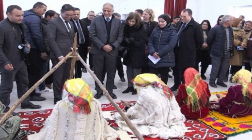بونيت تالوار سفير الولايات المتحدة الأمريكية بالمغرب في زيارة للثانوية الإعدادية “ضاية عوا” بإقليم إفران