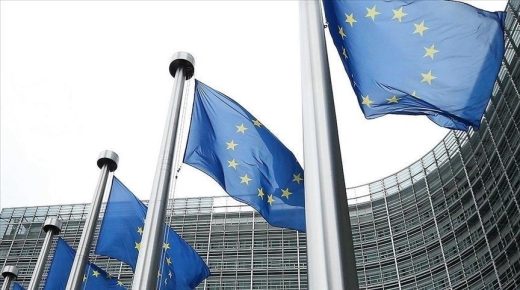 حظر تطبيق الفيديوهات القصيرة “تيك توك” على الأجهزة الذكية للعاملين بالمفوضية الأوروبية