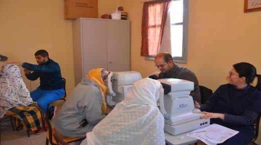 استفادة 1500 شخص بجماعة أولاد مكودو بإقليم صفرو من خدمات قافلة طبية إنسانية متعددة التخصصات