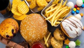 دراسة تكشف عن مخاطر تناول الوجبات الدهنية السريعة والأطعمة المشبعة بالدهون