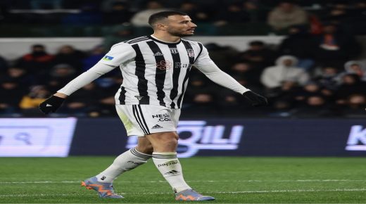 المهدي بنعطية يبحث لغانم سايس عن فريق