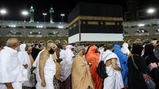 مواطنين يطالبون وكالات الأسفار بالدار البيضاء بتمكينهم من حقهم في أداء العمرة