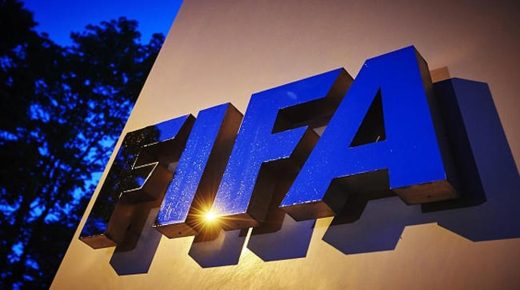 الإتحاد الدولي لكرة القدم “فيفا” يرسل تحذيرا لمكتب الرجاء الرياضي