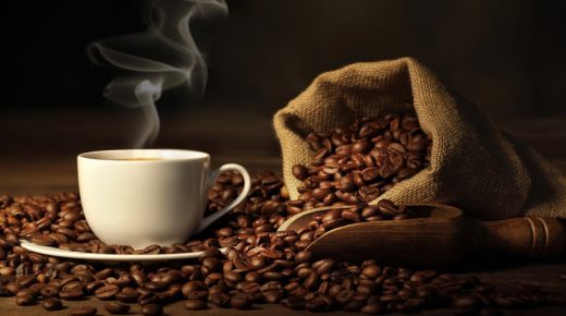 صداع شديد سببه شرب الكثير من القهوة