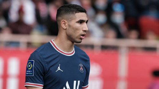 نادي مانشستر يونايد الأقرب للارتباط بأشرف حكيمي