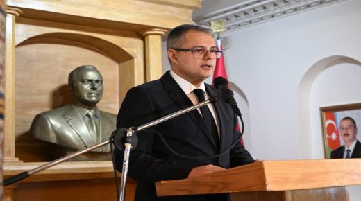 سفير جمهورية أذربيجان بالمغرب يجدد تأكيد دعم بلاده المبدئي لسيادة المغرب على صحرائه