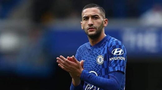 النصر يسعى لإتمام صفقة انضمام الدولي المغربي حكيم زياش