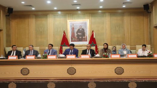 مجلس جهة الشرق يصادق على مجموعة من الاتفاقيات وعلى برنامج الإنارة العمومية ل 20 جماعة