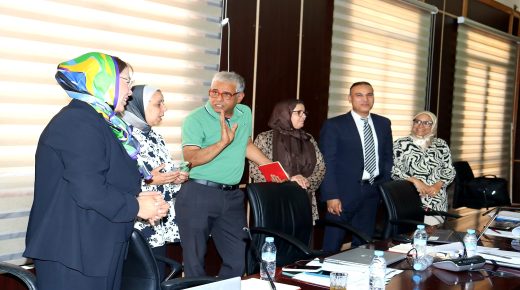 أطر مديرية الموارد البشرية بالوزارة يؤطرون دورة تكوينية بجامعة وجدة حول “تدبير المناصب المالية ومباريات التوظيف”